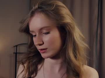 webcam girl rowenacroyle live cam image #7083599