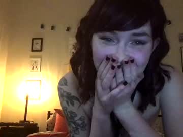webcam girl newgirlemily live cam image #1361382