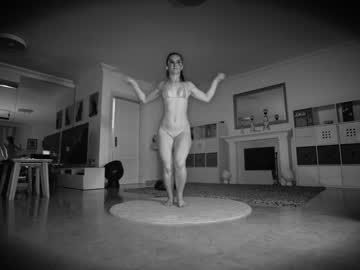 webcam girl hannahjames710 live cam image #570340