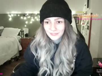 webcam girl pixelatedprincess live cam image #3491457