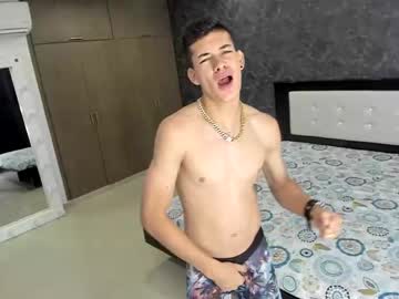 webcam man bisexlife_hot live cam image #1696439