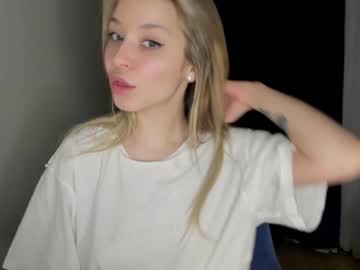 webcam girl sun_shine_baby live cam image #1667539