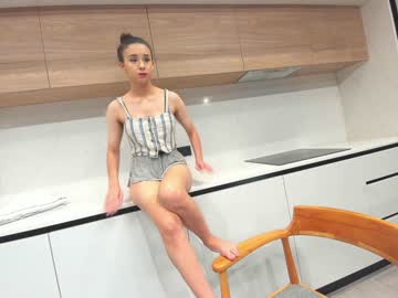 webcam girl ehotlovea live cam image #3771373