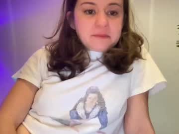 webcam girl internet_famous live cam image #730220