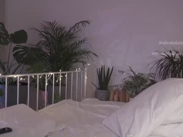 webcam girl _deepthroatgalactica live cam image #906475