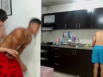 webcam man boysdeluxemilitary live cam image #5030213