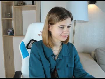 webcam girl fontyfall live cam image #5757340