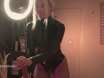 webcam girl bronnica live cam image #3526102