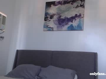 webcam girl badi_lii live cam image #960010