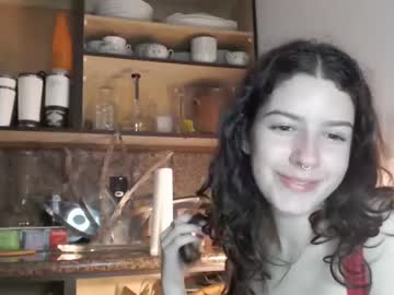 webcam girl frenchava live cam image #6562913