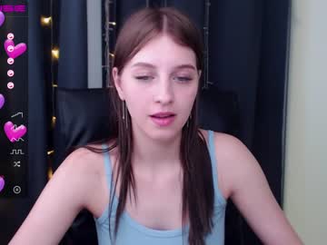 webcam girl lilliasweety live cam image #1950517