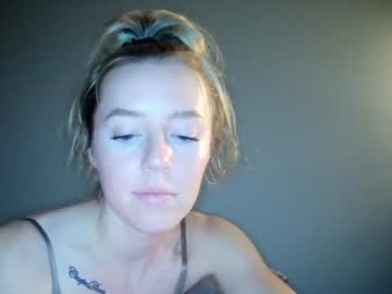webcam girl officaldaniellederek live cam image #484536