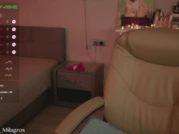 webcam girl mia_milagros live cam image #4686317