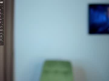 webcam girl carolynsveronica live cam image #5138690