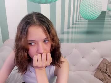 webcam girl lil_stitch live cam image #2776810