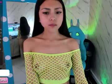 webcam girl sweet_littleee live cam image #3012942