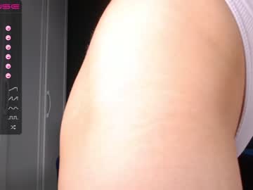 webcam girl lina_tyan live cam image #1725014