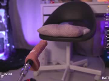 webcam girl lil_eva live cam image #3037325