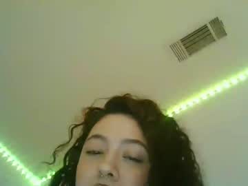 webcam girl savinajade live cam image #3289001
