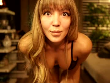 webcam girl fantasystudiox live cam image #3218891