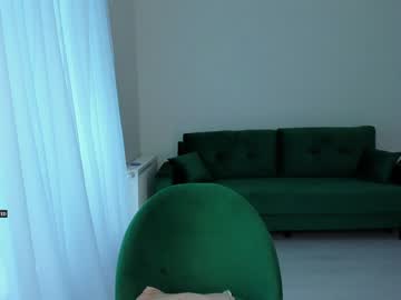 webcam girl intrigueeme live cam image #5189080