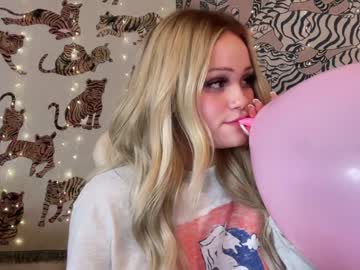 webcam girl ari_02 live cam image #5843692