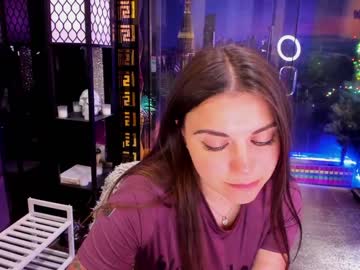 webcam girl alma_pearl live cam image #4818102