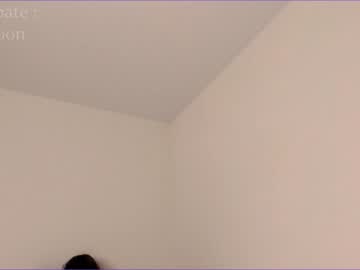 webcam girl lesi_moon live cam image #5560492