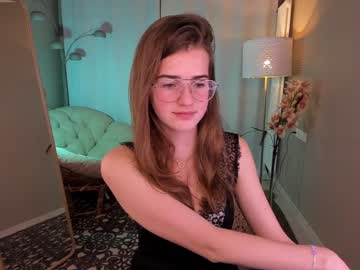 webcam girl zlata_luna live cam image #417959