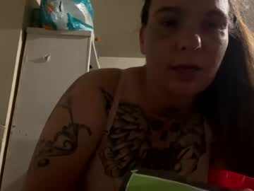 webcam girl luckyducks479321 live cam image #5374748