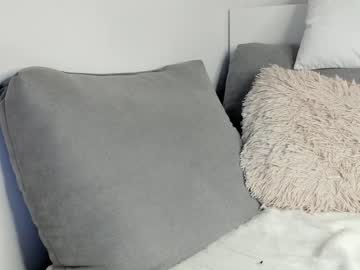 webcam girl yournaughtymiss live cam image #3148804