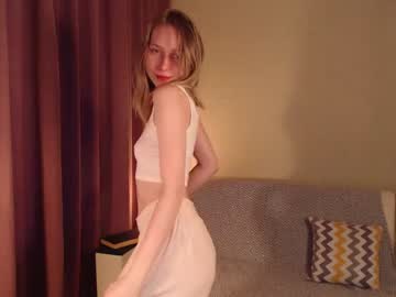 webcam girl wheat_milk live cam image #1938464