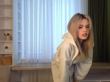 webcam girl catecrago live cam image #7078670
