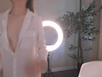 webcam girl diormercer live cam image #4615795