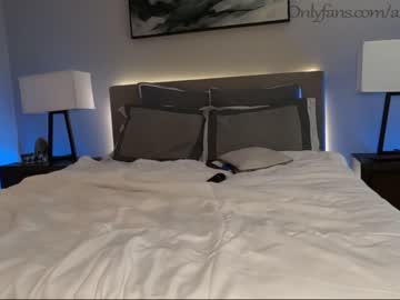 webcam couple ari_lovexo live cam image #1704042