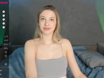 webcam girl mmm_banana live cam image #4389207
