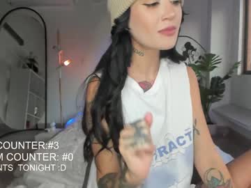 webcam girl lonelly_lolly98 live cam image #5667229