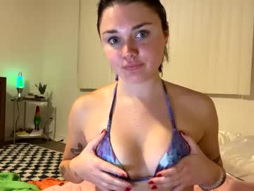 webcam girl cassidyyqueen live cam image #4630755