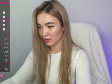 webcam girl yourvirusqueen_ live cam image #2301135