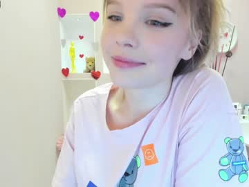 webcam girl veronica_space live cam image #1941958
