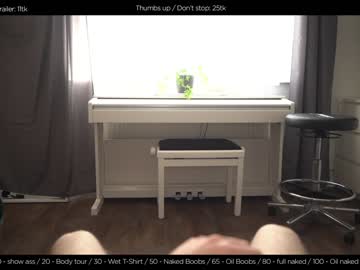 webcam girl hermione_potter_couple live cam image #1636905