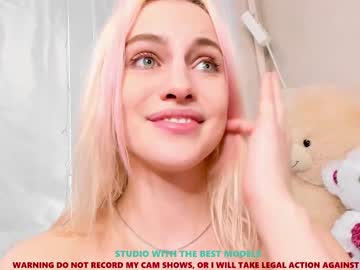 webcam girl stella_blush live cam image #1263332