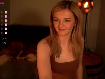 webcam girl lucydelovely live cam image #5633047