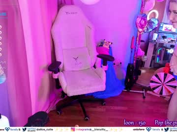 webcam girl _biscuitty live cam image #5049478
