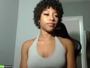 webcam girl gyalxoxo live cam image #3320636
