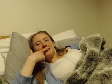webcam girl dominiquemystique live cam image #3152371