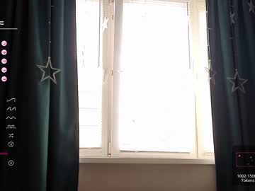 webcam girl small_blondee live cam image #5311932