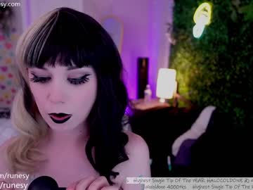 webcam girl runesy live cam image #6564450