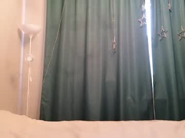 webcam girl small_blondee live cam image #5066219