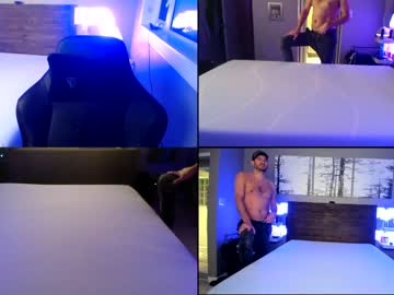 webcam man crossingtheroad live cam image #2882869